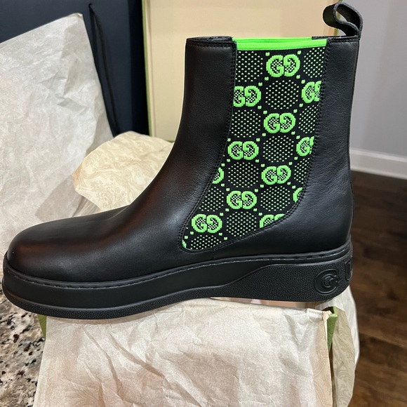 Gucci GG Supreme Slip-On Ankle Boots - Picture 13 of 14